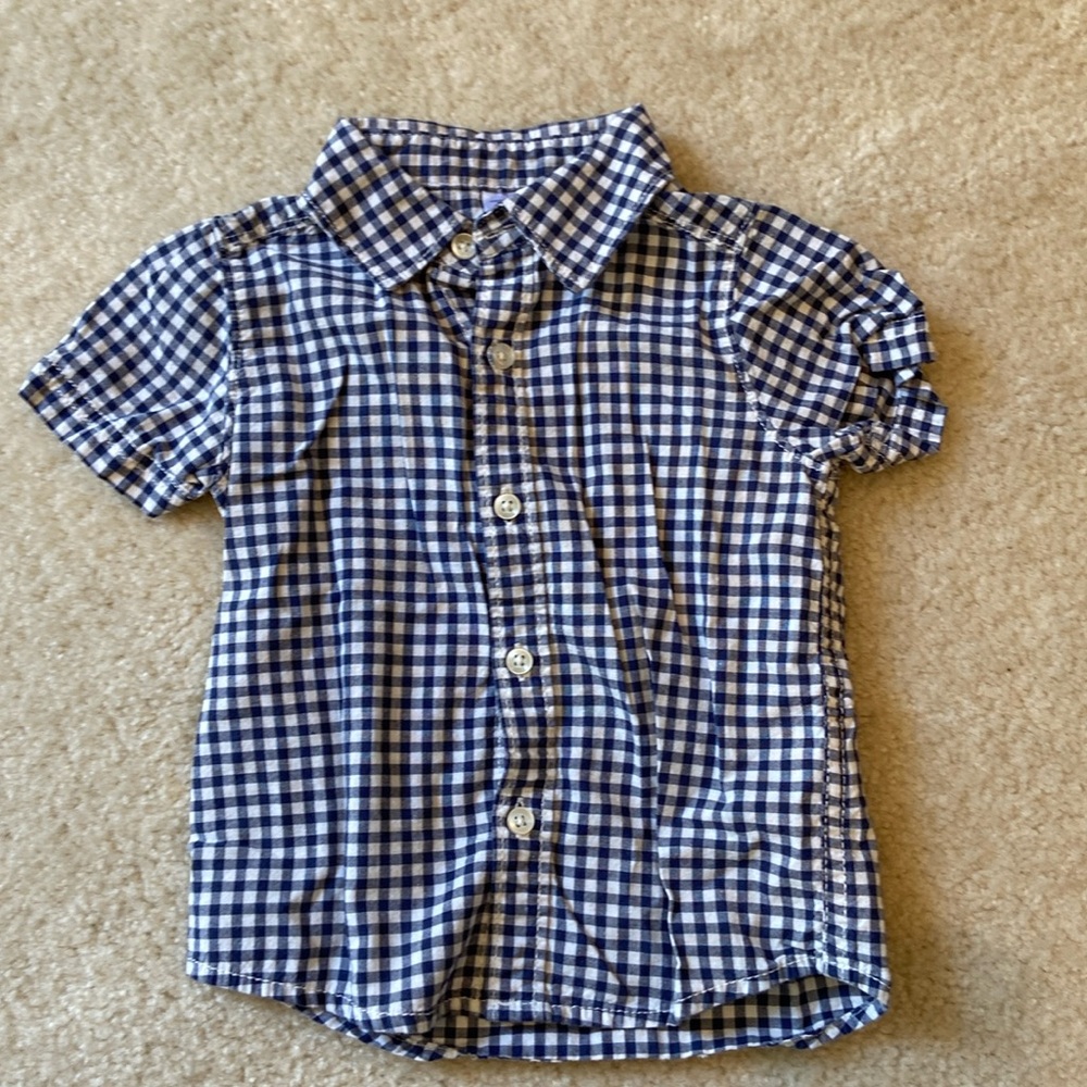 Short sleeve button down shirt 18m